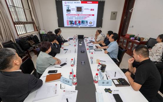 普源精電科技股份董事長(zhǎng)一行訪問(wèn)通院，共商教育科技領(lǐng)域技術(shù)開(kāi)發(fā)新篇章